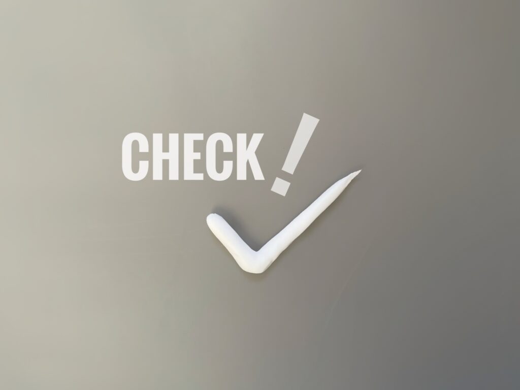 チェック